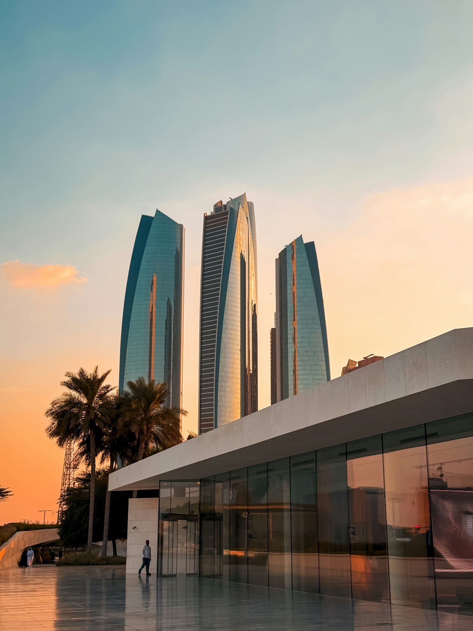 Abu Dhabi Travel Guide 2026: Everything You Need to Know.